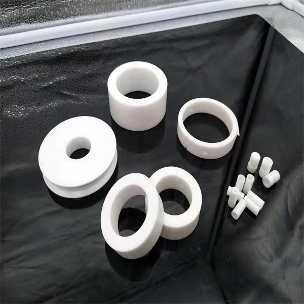 天博tb·体育综合官方网站应该如何选择氧化锆陶瓷生产厂家？